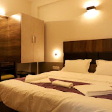 Lotus Lodge Kalmath Kankavali Esterno foto