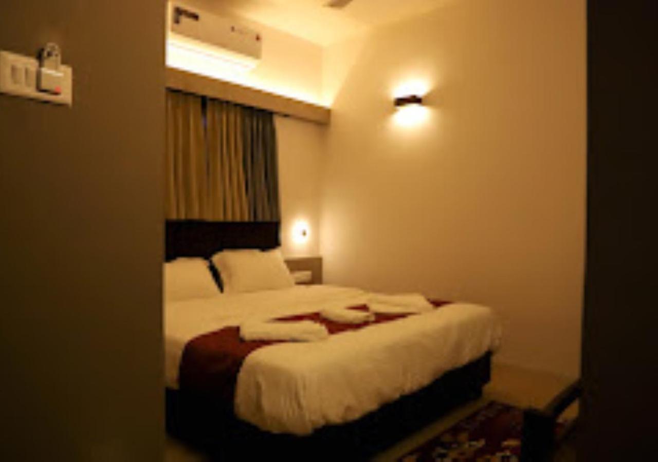 Lotus Lodge Kalmath Kankavali Esterno foto