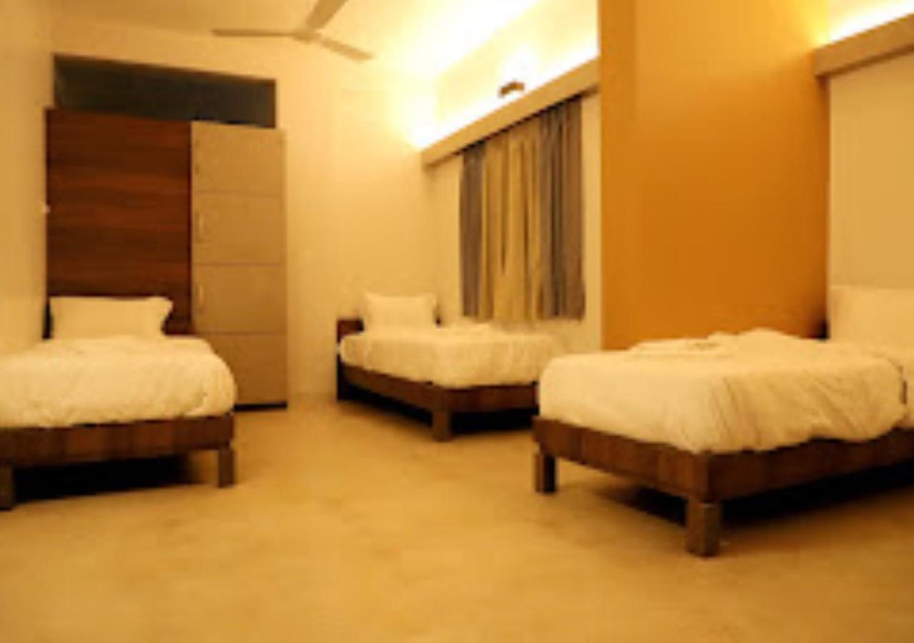 Lotus Lodge Kalmath Kankavali Esterno foto